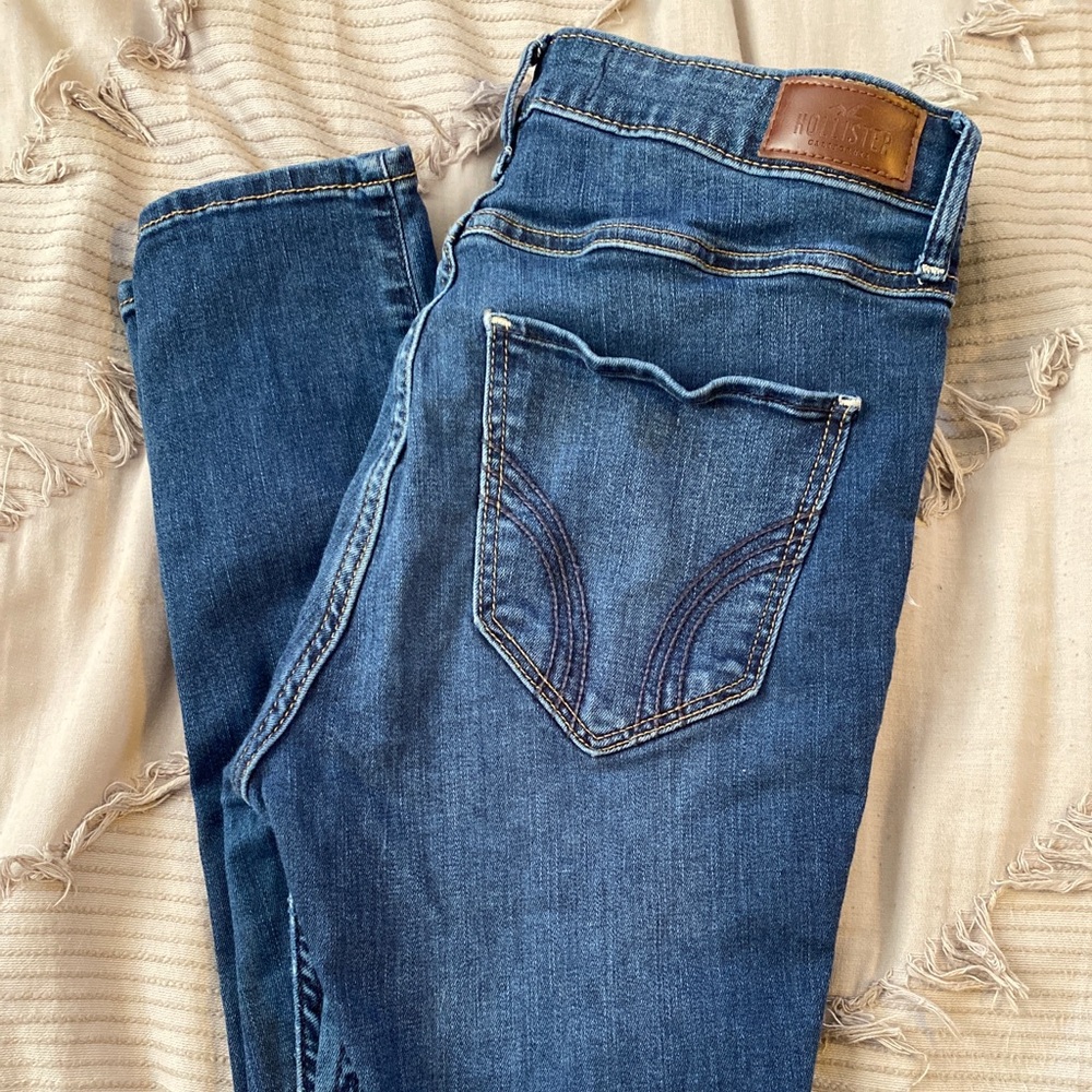 Hollister skinny jeans
